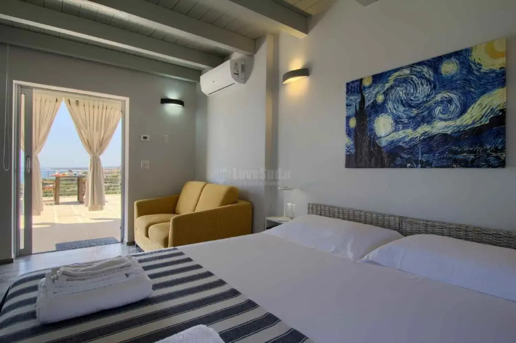 Exclusive Loft - Beach View Villa Controvento