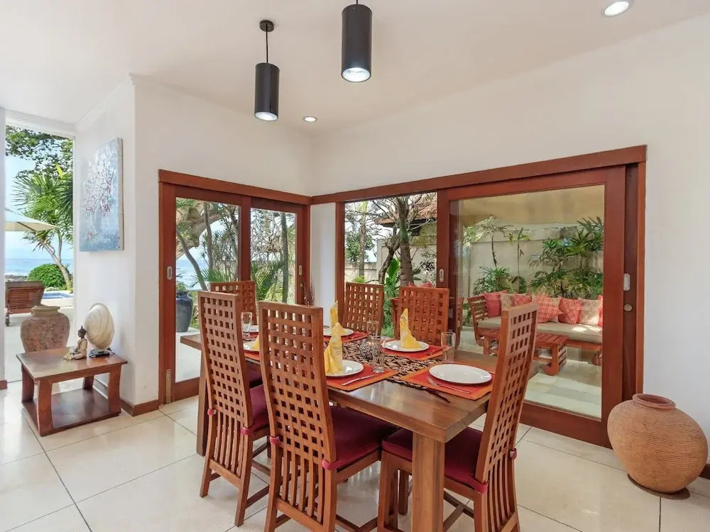 Villa Pantai Candidasa by Villa Finder