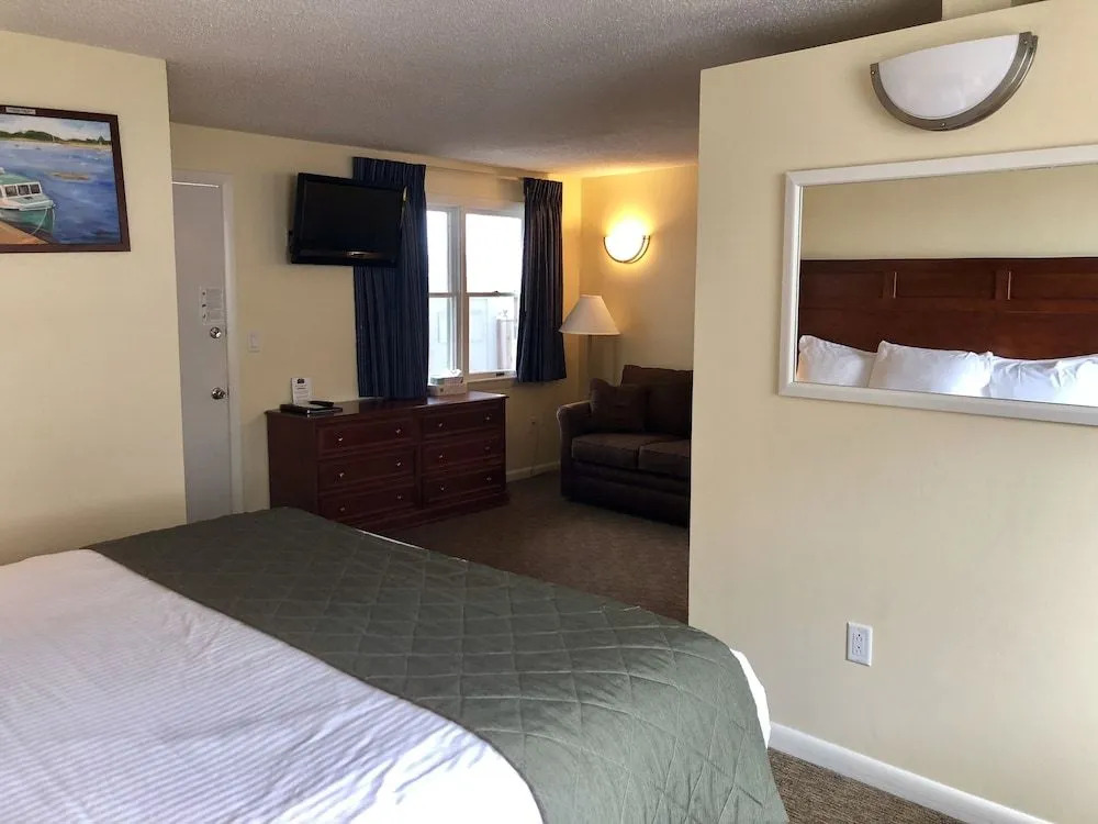 Atlantic Oceanfront Hotel, Wells Beach