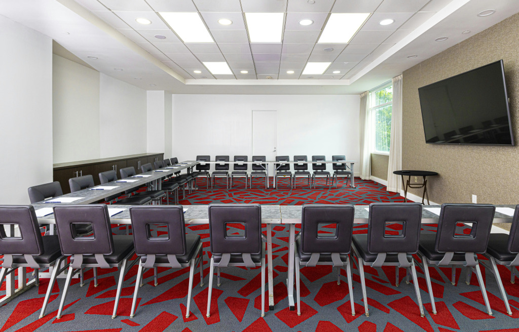 GALLERY One - A DoubleTree Suites by Hilton Hotel