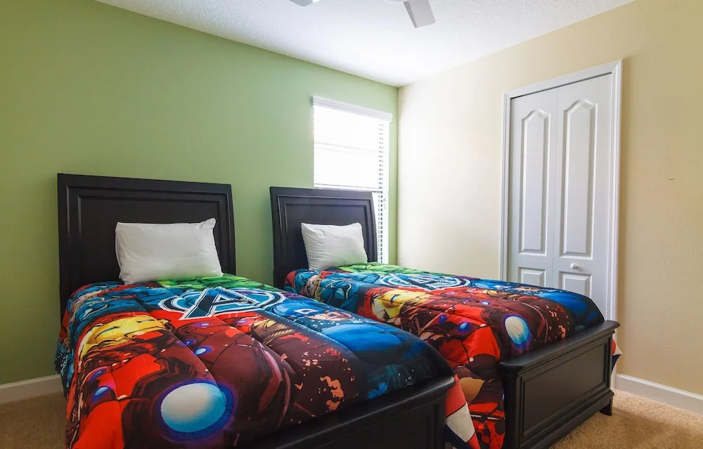 1472rf-the Retreat At Champions Gate 6 Bedroom Home by RedAwning