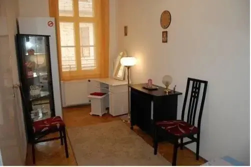 De Niro Apartment
