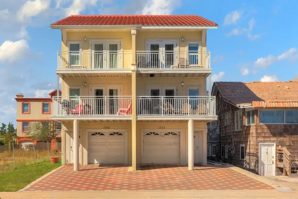 Yellow B - Pet Friendly - Beach Views