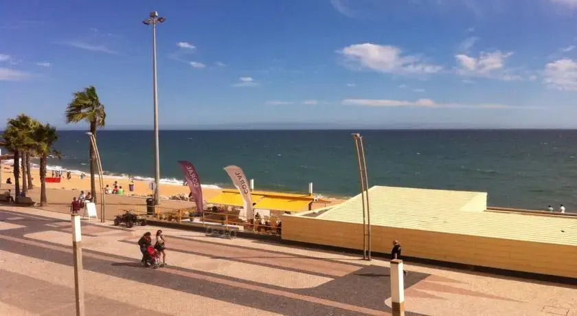 Beachfront Quarteira 3