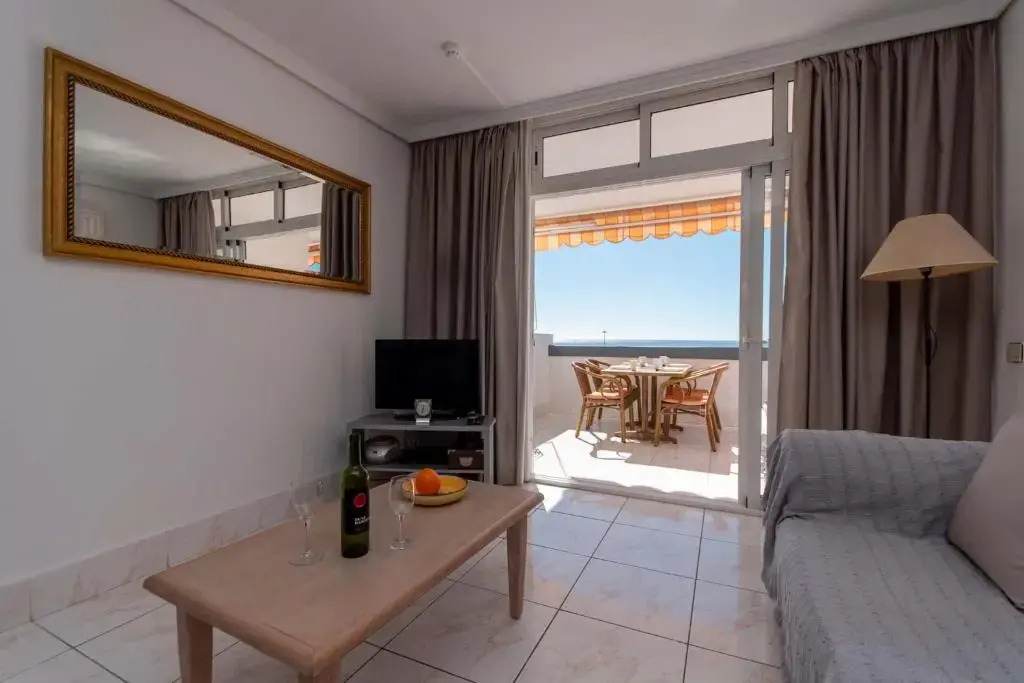 Azahara Playa 45 - One Bed