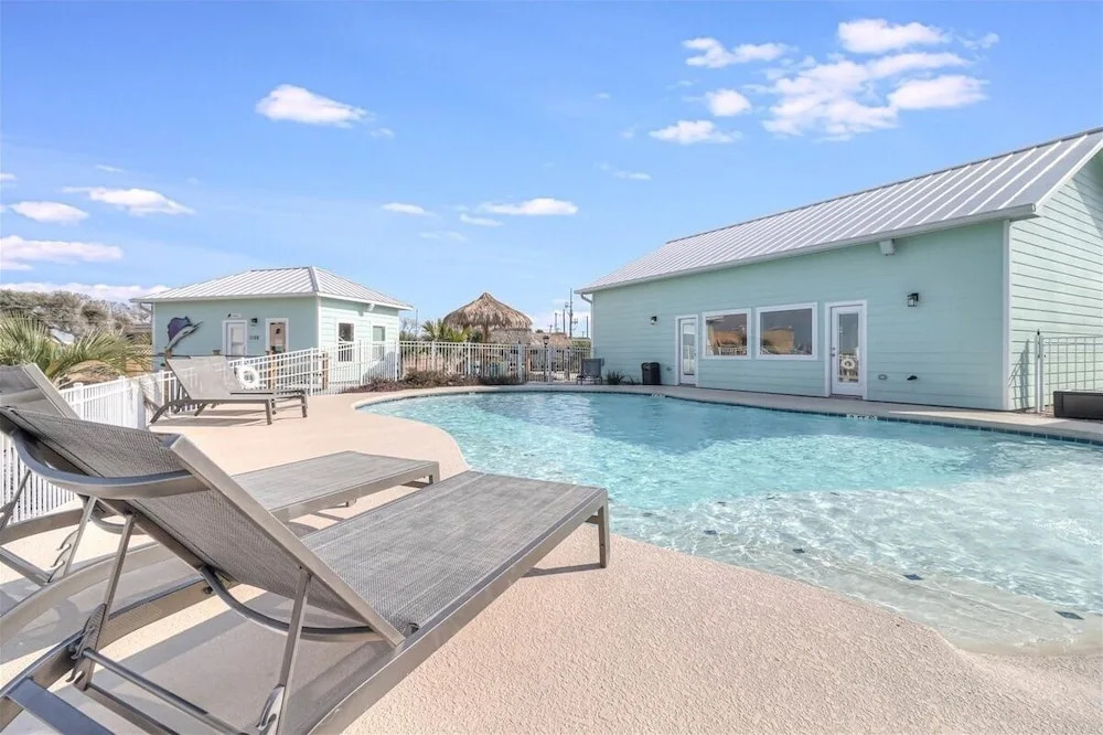 Margarita Time Sfth1 1 Bedroom Home by RedAwning