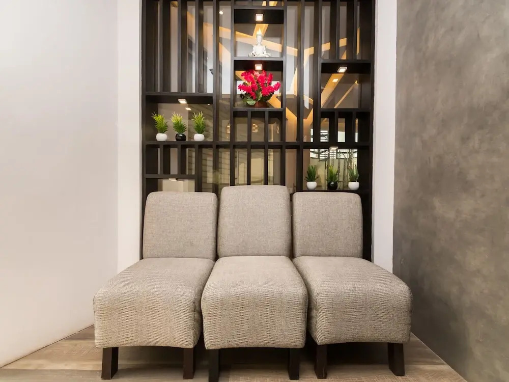 OYO 10614 Hotel Glassotel