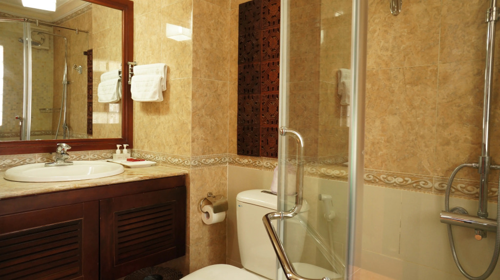 Vinh Hung Riverside Resort & Spa