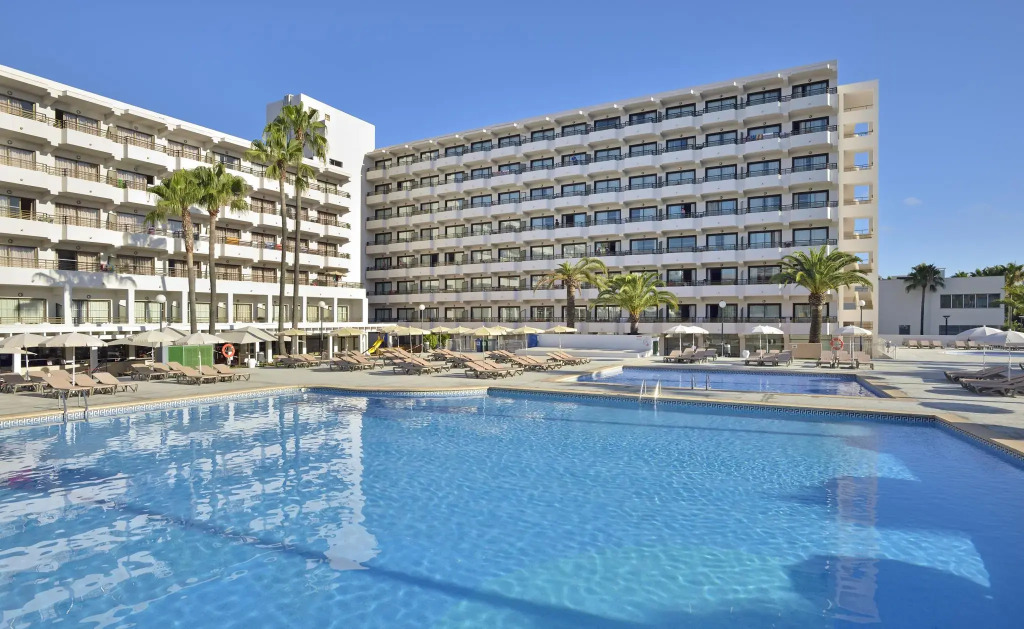 Отель Innside by Meliá Alcudia