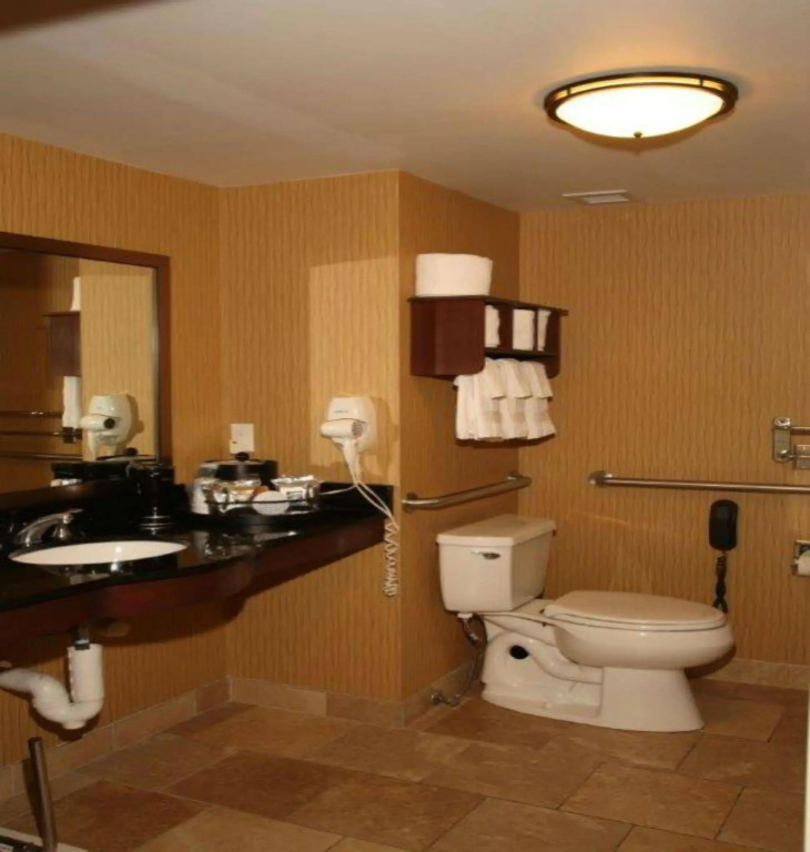 Hampton Inn & Suites Aberdeen
