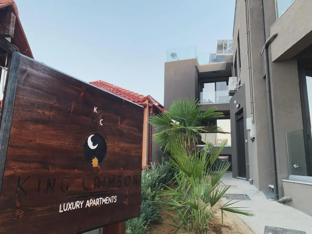 King Crimson Luxury Apartments