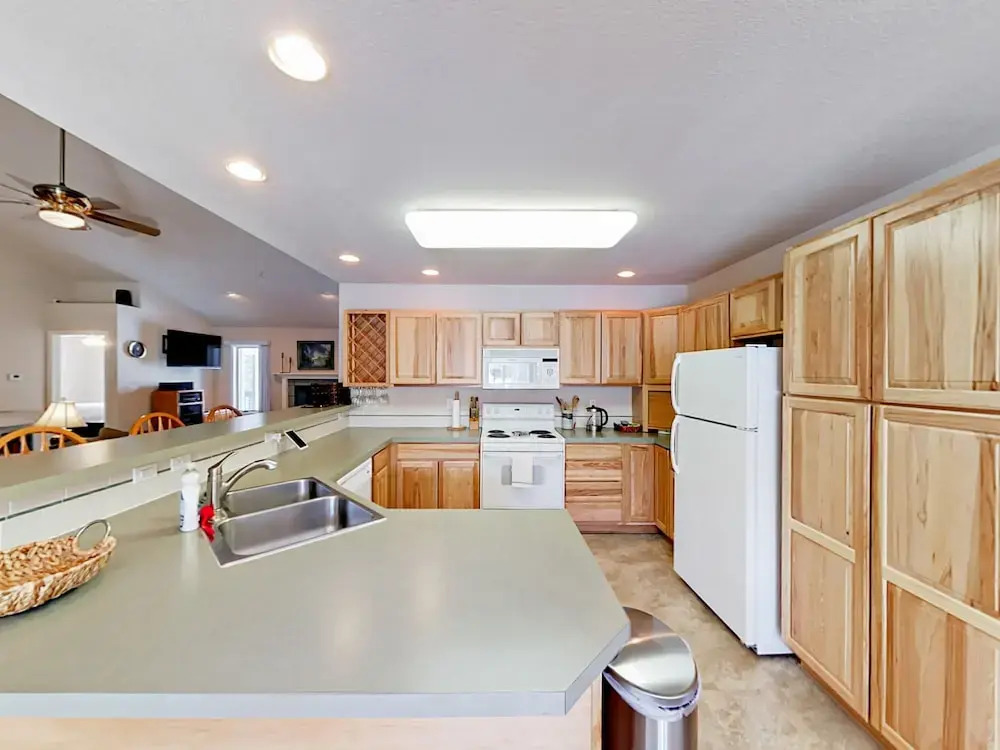 823 Mulligan St 3 Townhouse 5 Bedrooms 3 Bathrooms Townhouse