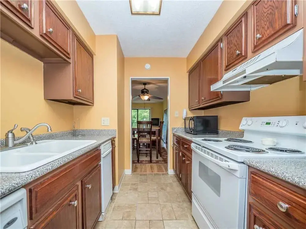 Xanadu 7-D, 2 Bedroom, Sleeps 6, Pool, Tennis, Walk to Beach