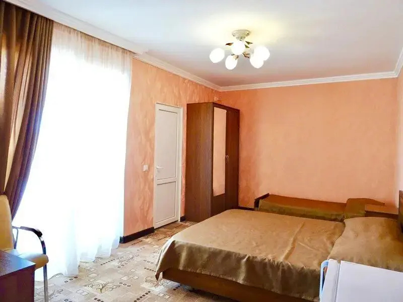 Kristall Guesthouse
