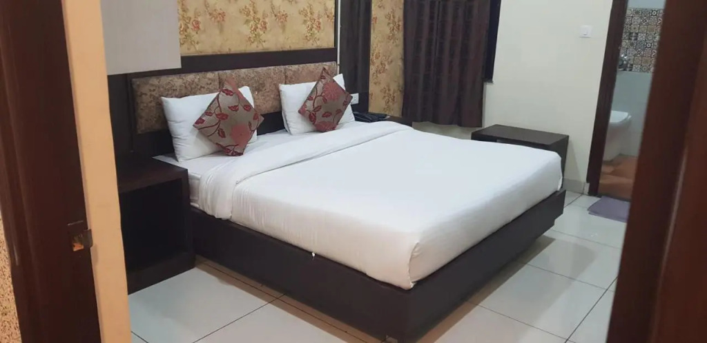Hotel Teejas - Haldi Restaurant Aiims road Jodhpur