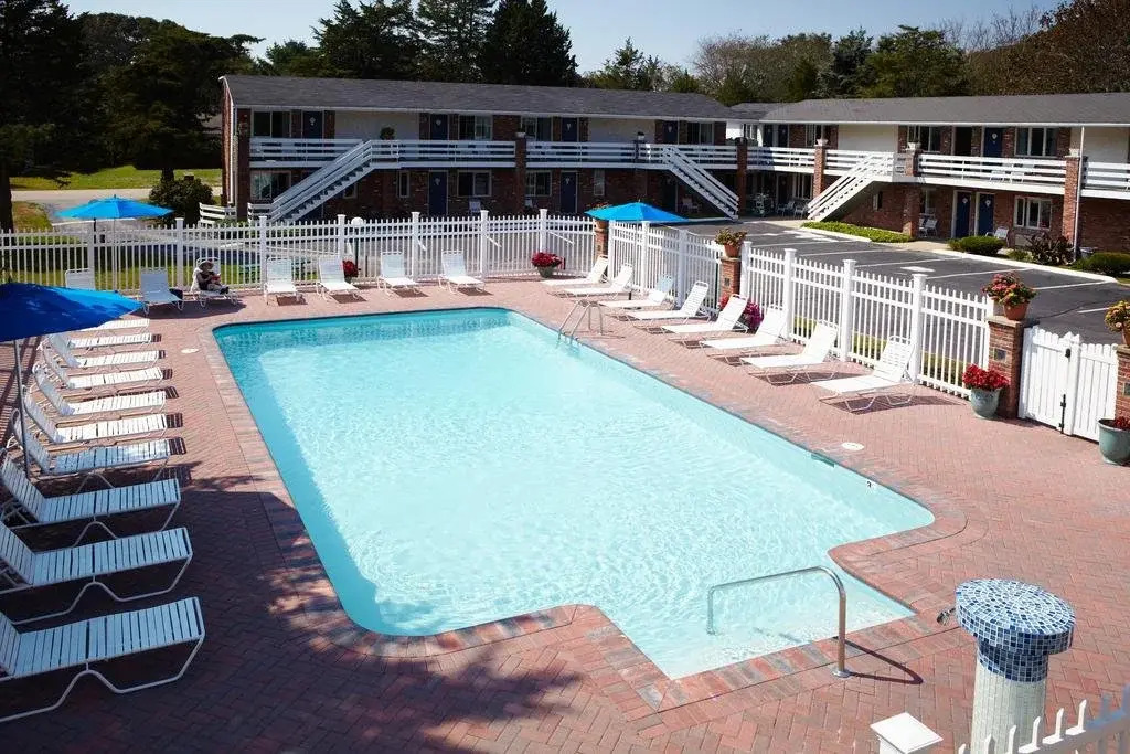 Breezeway Boutique Hotel
