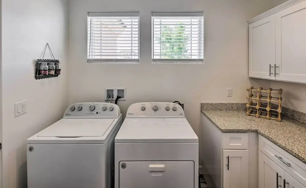 Idyllic Kingman Retreat With Yard - Near Hiking