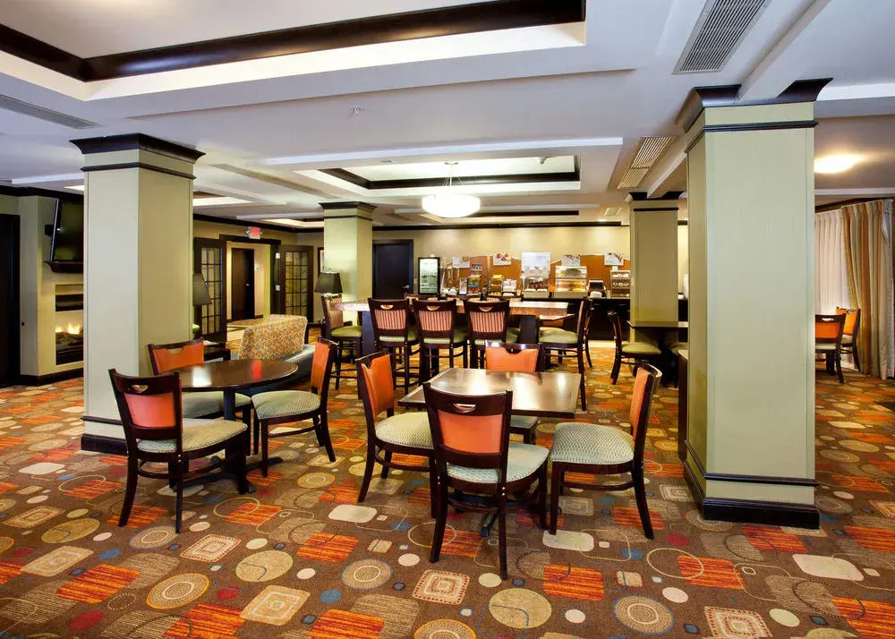 Holiday Inn Express & Suites - Tulsa Downtown - Arts District by IHG