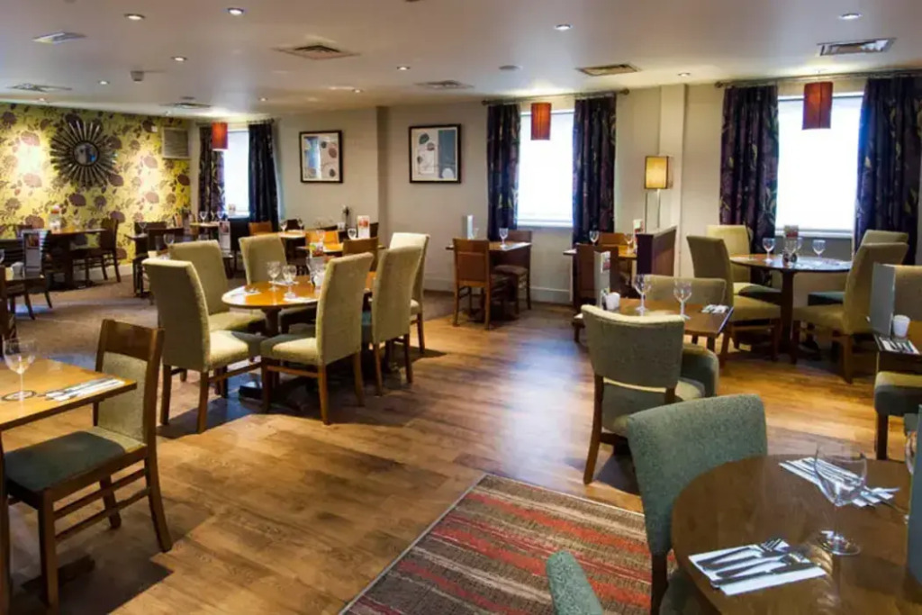Premier Inn Leeds City West