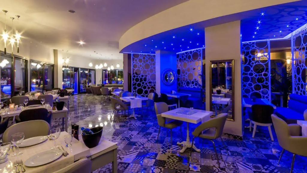 Costa Mare Suites