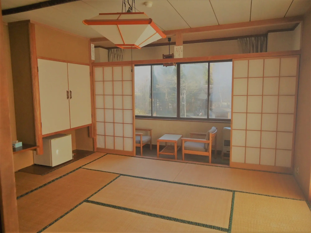 Cafe Cerisier栖里時絵