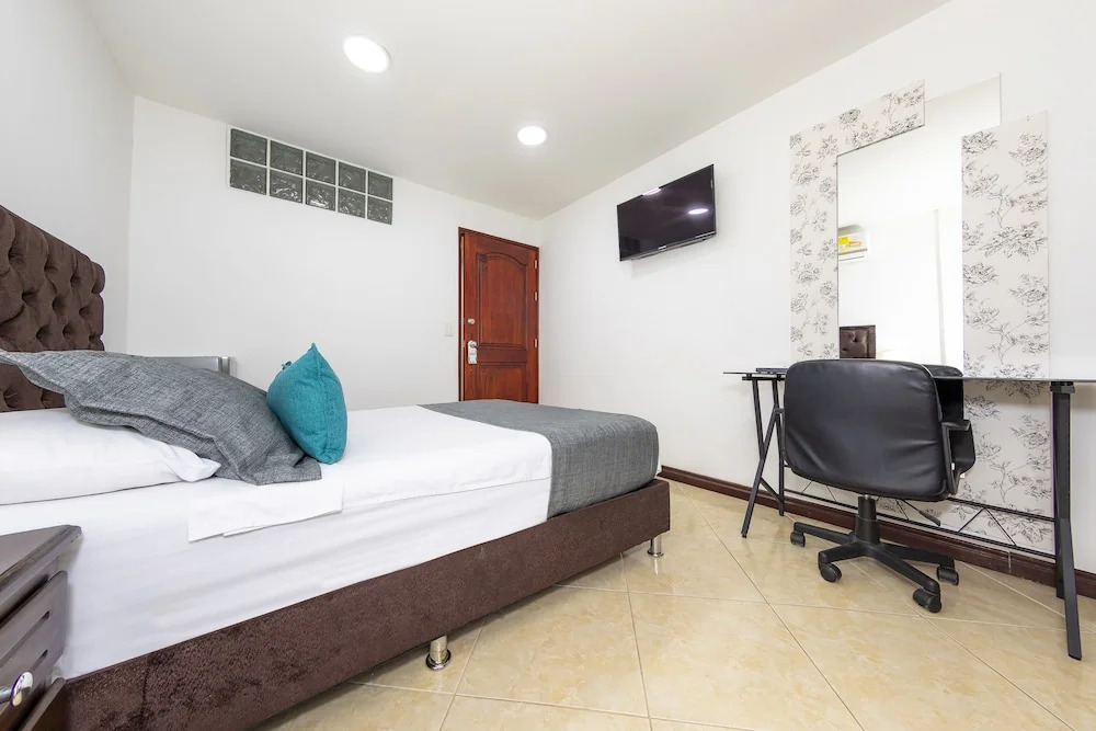 Hotel Laureles Palo Alto