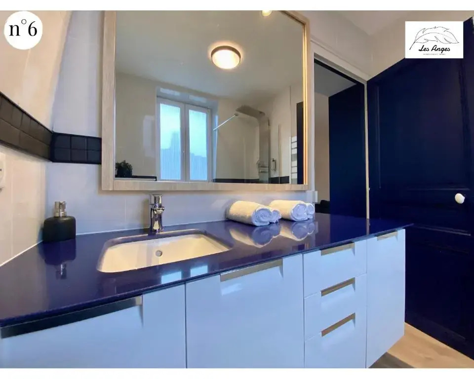 Les Anges - Place Des Héros - Emplacement PREMIUM - 6 appartements - Cosy et Calme