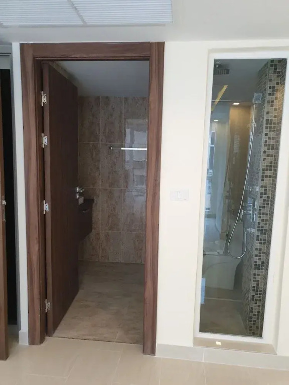 Luxury Business Suits in Grand Avenue by Pattaya City Estates