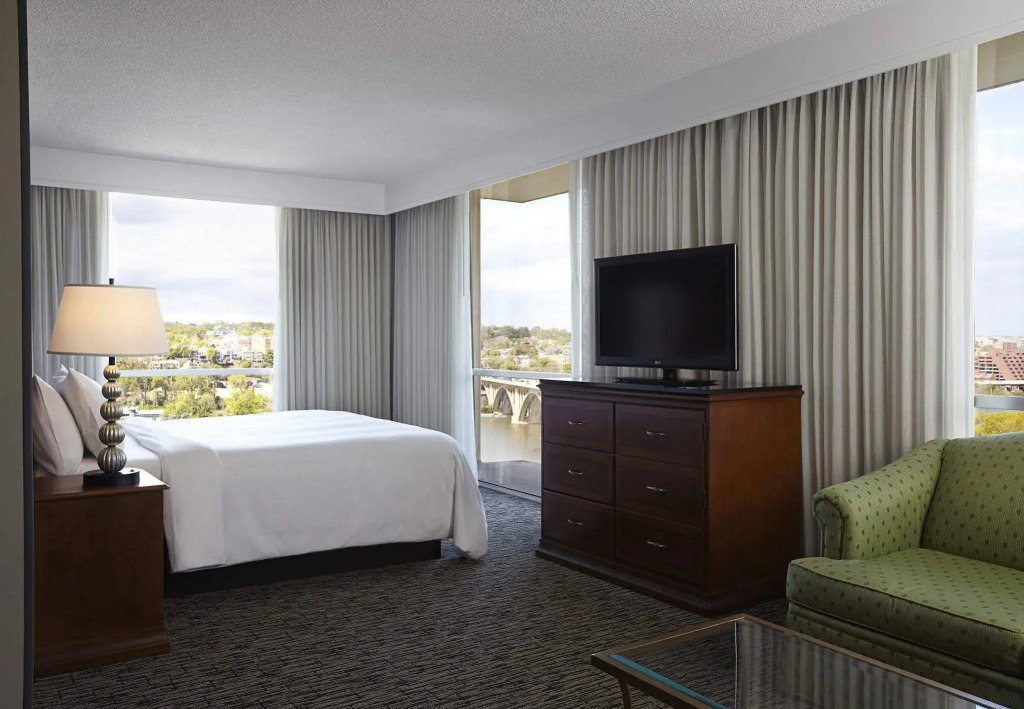 Key Bridge Marriott