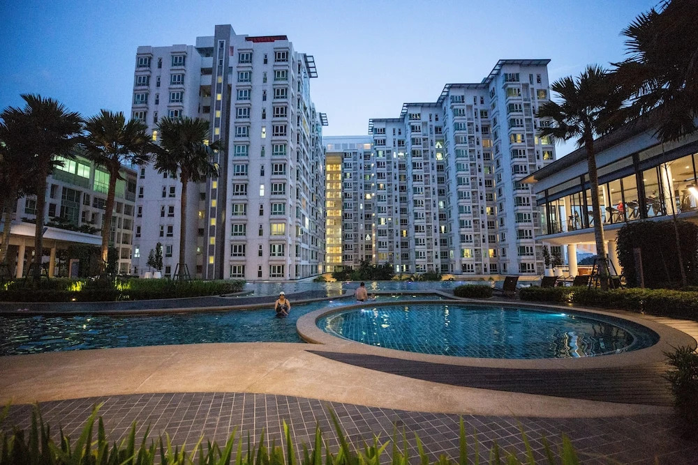 Velocity KL By PSM Luxury Suites