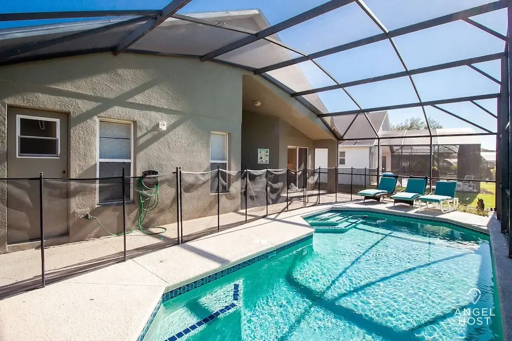 Home With Private Pool and Nature Trails Near Disney!
