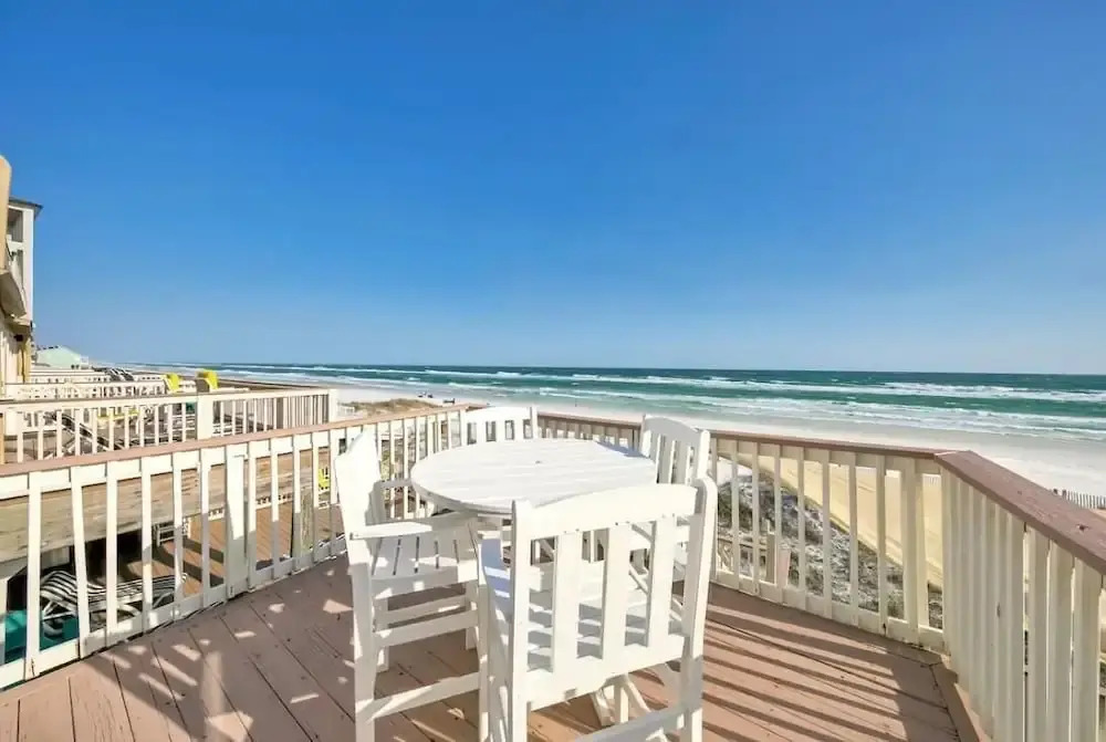Green Reef #6- Beachfront Bliss