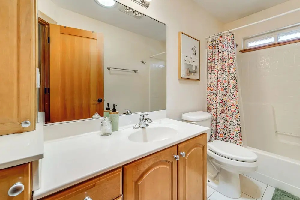 5 Mi to Northstar Resort! Family Home w/ Hot Tub