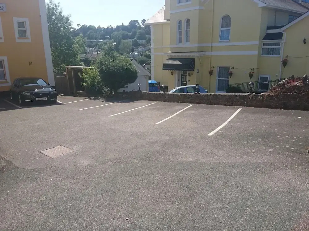 Heathcliff House B&B Exclusively for Adults Free large carpark