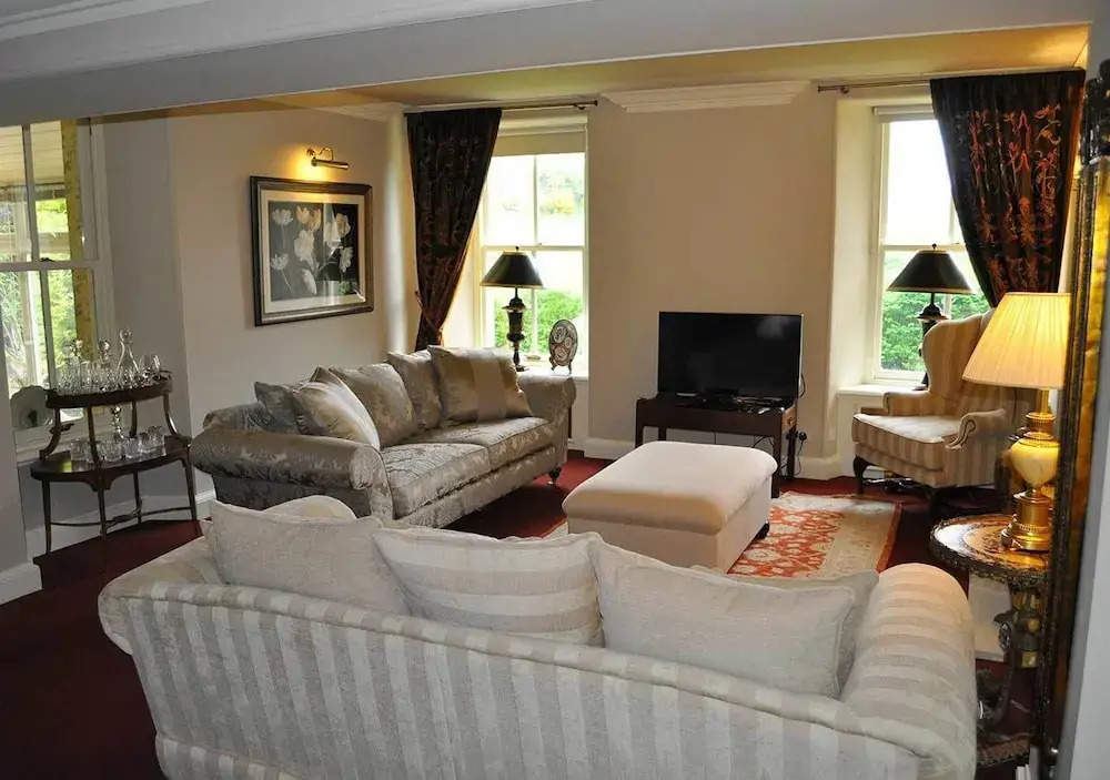 Lawburn House