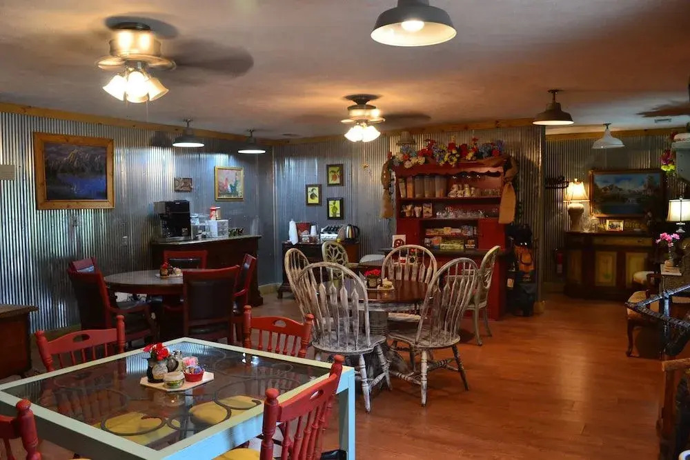 Cart Barn Inn