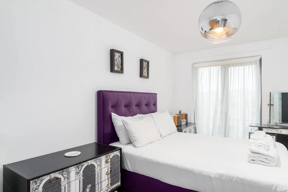 Charming 1BR Home in Brixton W/balcony, 2 Guests