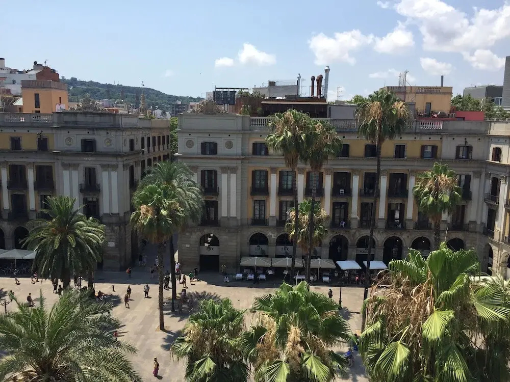 Barcelona Classic Plaza Real Apartments