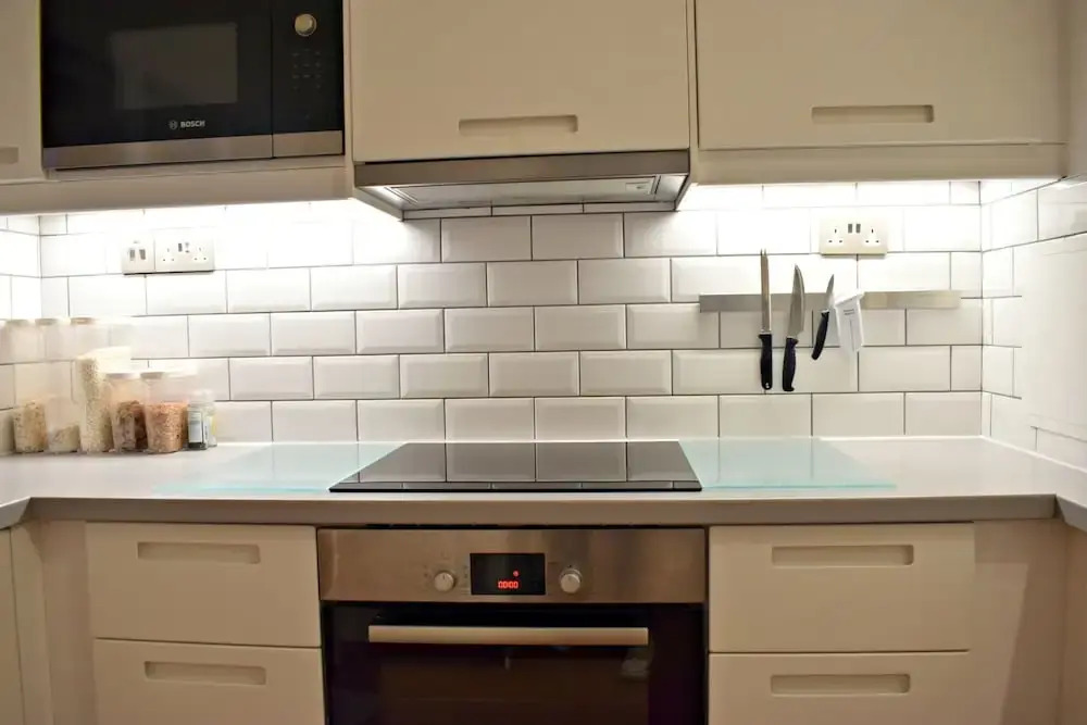 1 Bedroom Apartment With Balcony in Angel
