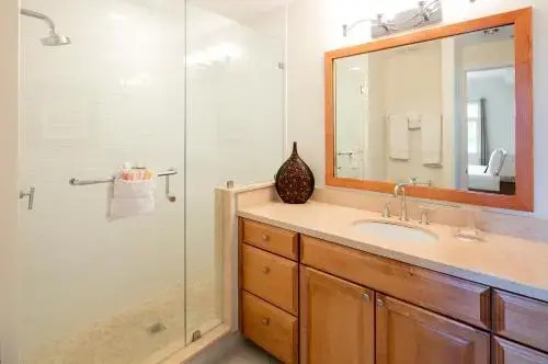 Beachfront 2Br Condo King Queen, Sunset Views
