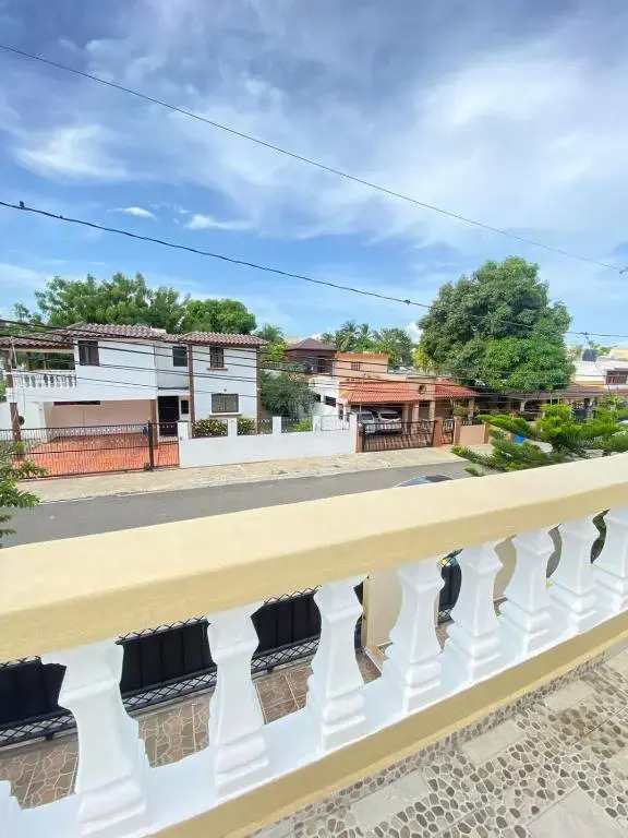 Agradable Casa Con Estacionamiento Privado