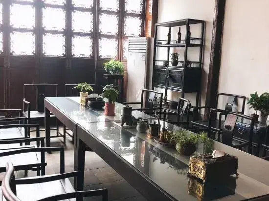 Hanqing Hostel