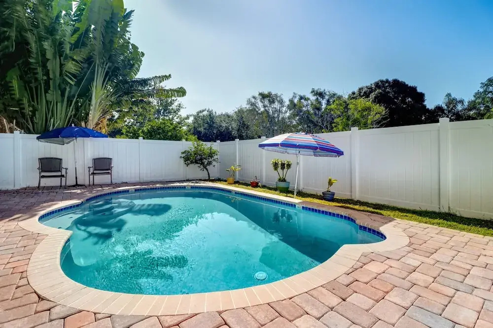 58th St S 1826 - 4 Br Home