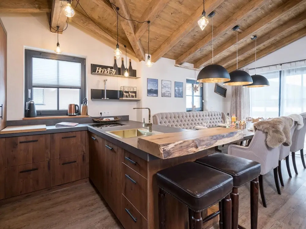 Luxurious Holiday Home in Piesendorf With Sauna