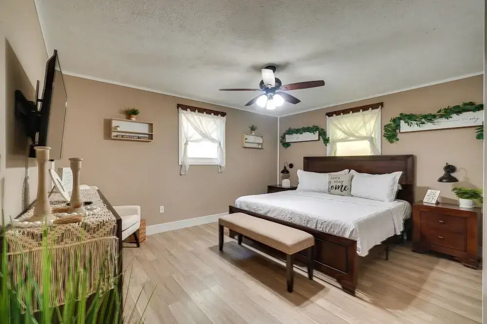 Sevierville Family Home w/ Hot Tub!