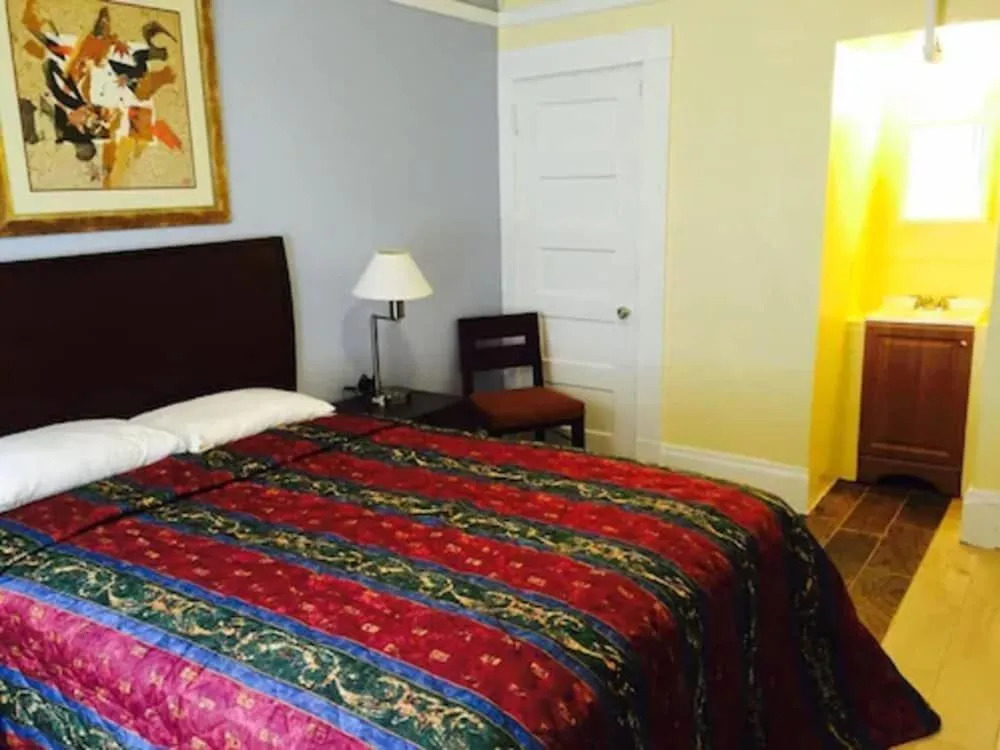 Aldrich Hotel