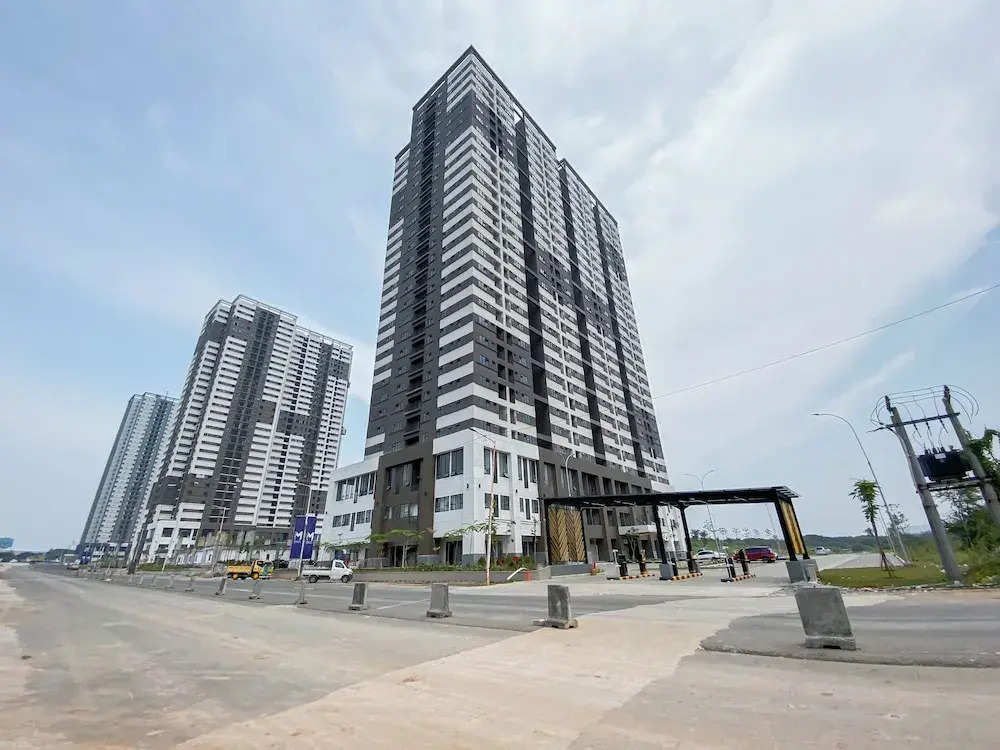 Simple And Bright 3Br At Meikarta Apartment