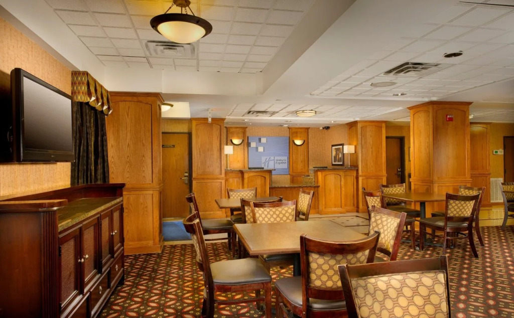 Holiday Inn Express San Antonio North Riverwalk Area by IHG