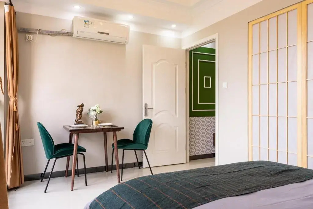 Wuhan Hongshan·Guanggu Square· Locals Apartment 00157650