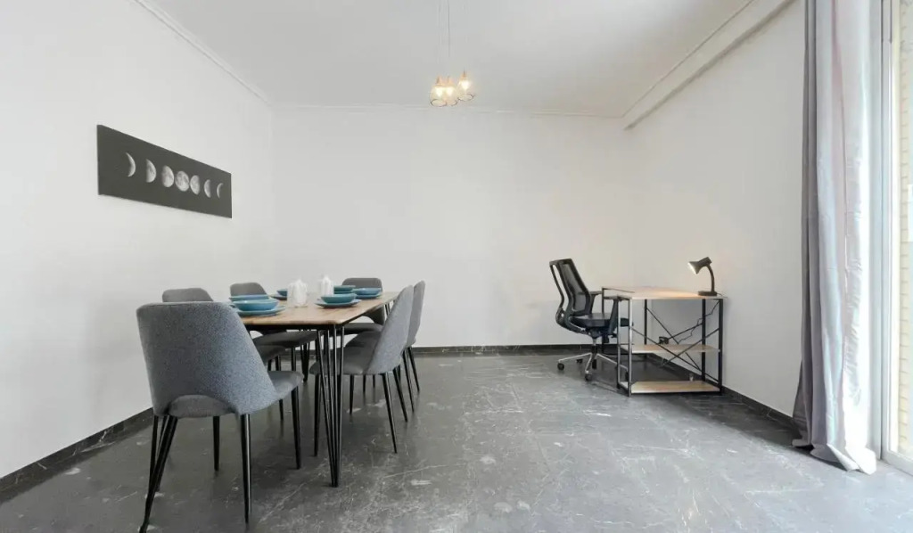 Filis Sunny 80sqm apt in Viktoria